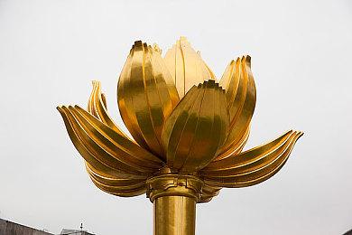 《森林之子》Steam在线玩家人数超过《霍格沃茨之遗》